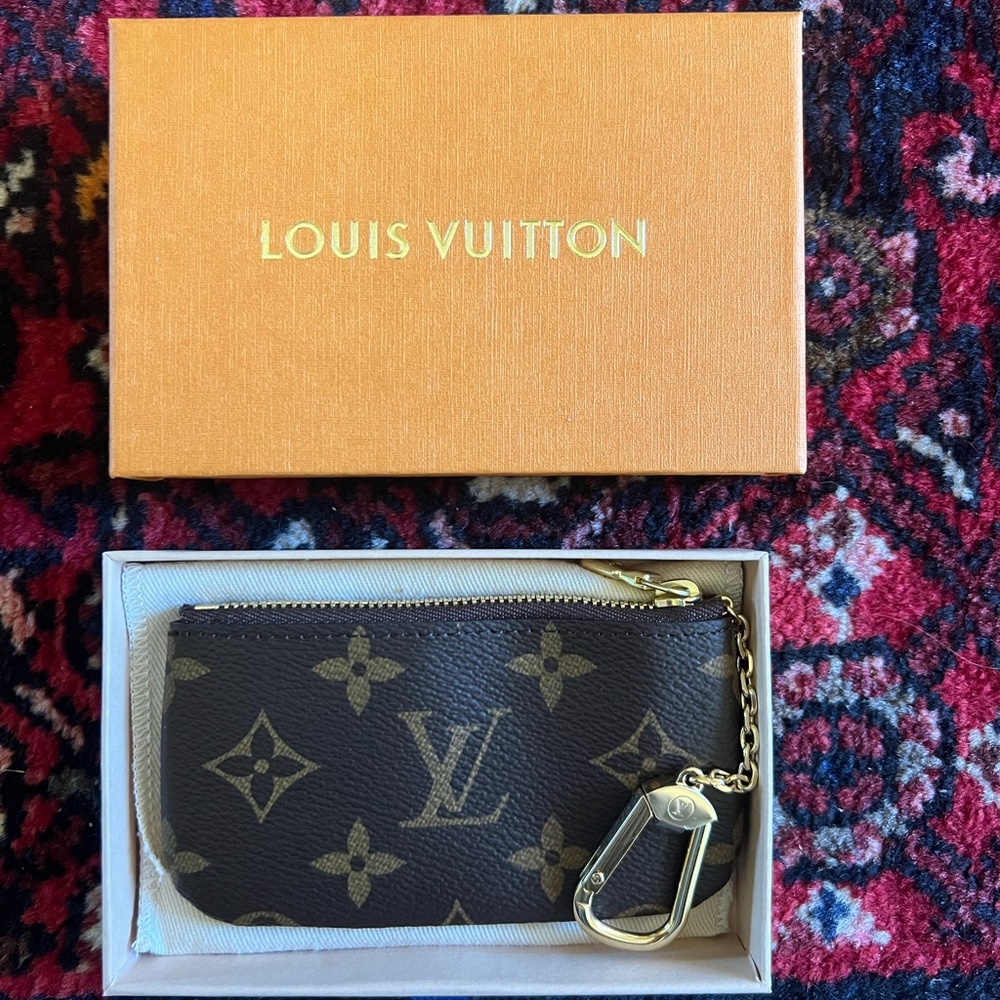 NWT Louis Vuitton Monogram Key Pouch